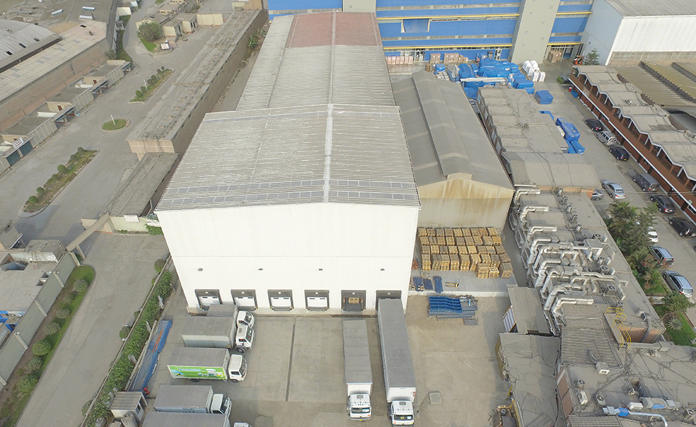 Mecalux propuso la construcción de una nueva bodega autoportante de 475 m², mide 16 m de altura y permite almacenar 780 pallets